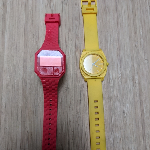 Nixon rubber silicone the time teller p minimal watch - Picture 3 of 4